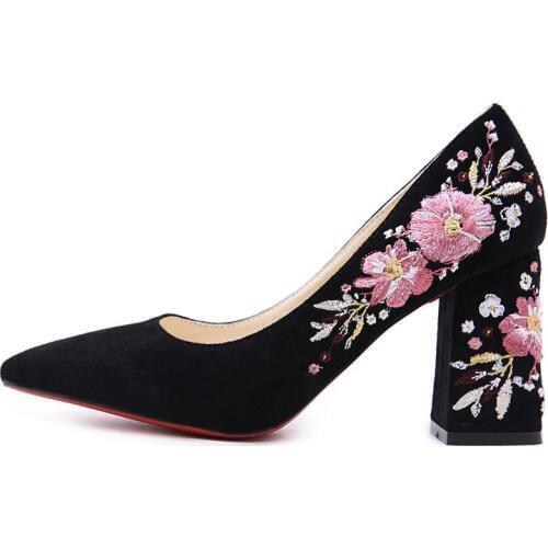Women Shoes Pumps Pointed Toe Flock Floral Flower Embroidered Bohemia Shoes Woman Thick Square Block High Heels Wedding Shoes