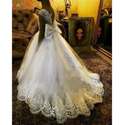 Lovely Vintage Lace Flower Girls Dresses For Wedding 2020 Knot Bow Sequined Beaded Kids First Holy Communion Party Gown