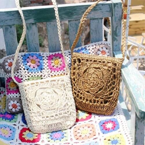 Bohemian Hollow Straw Bag Women Handmade Woven Crossbody Bag Summer Hot Shoulder Bag Small Vacation Travel Beach Bags Handbag