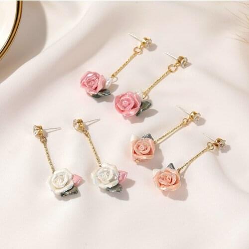 Retro Resin Rose Long Drop Earrings for Women Gold Color Alloy Chain Rhinestone Flower Hanging Dangle Earrings Vintage Jewelry