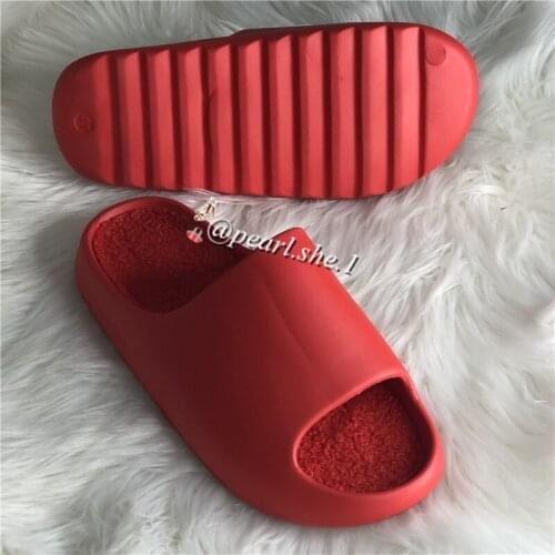 Sandals Womens Fur Slides Womens Beach Shoes Hairy Beach Slippers Soft Sole Women Clogs 2021 Sandals