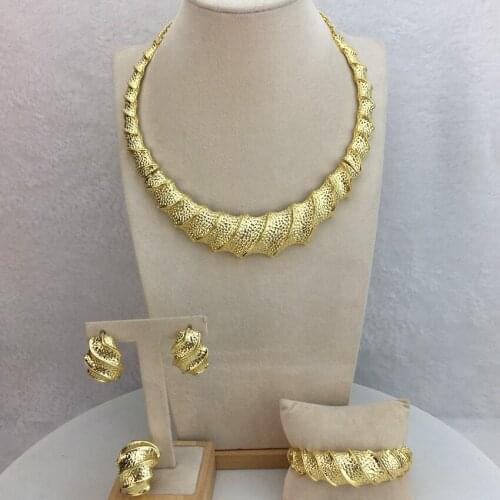 Yuminglai Fashion Luxury Dubai Superior Quality Gold Color Party Wedding Ladies Jewelry Sets FHK11513