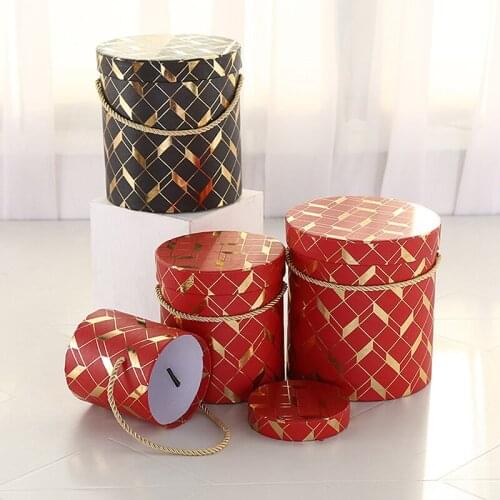1pc Portable Red Round Flower Paper Vase Bouquet Packing Case Lid Hug Bucket Presents Gift Box For Party Flower Gifts 10*10*11cm