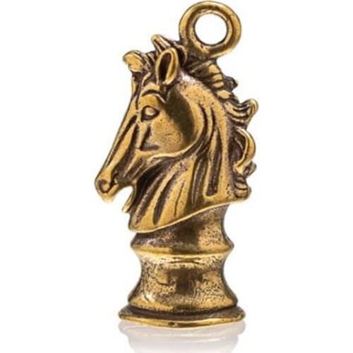 Casting Metal Horse Chess Retro Ornaments Gifts 3D Figurine Mini Animal Collect Home Office Room Desktop Decoration Sculpture