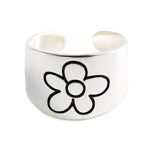 2020 new womens flower ring punk fashion retro plum ring small daisy flower ring party couple ring