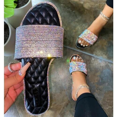 Women Outdoor Slippers Casual Crystal Rhinestone Beach Flat Slippers Shoes Fashion Flip Flop Non-slip Sandals Lady Slides