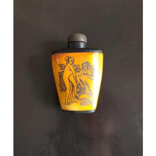 Collection Chinese hand-painted engraved character stories beauty cow bone snuff bottle / pattern randomly send one/1