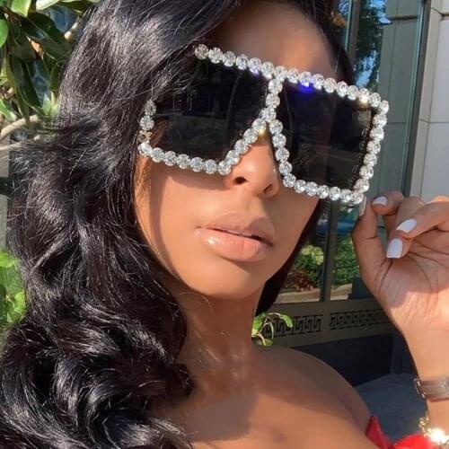 Oversized Rhinestone Frame Square Sunglasses Ladies Diamond Glasses Brand Designer Fashion Sun Glasses UV400 Shades For Women