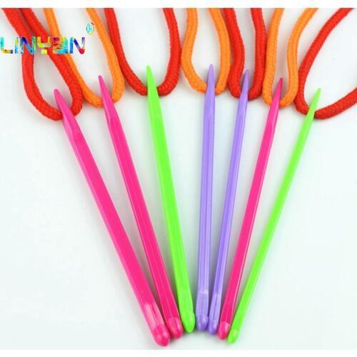 7pieces pins 4.0MM-7.0mm Crochet Hooks Knitting Needles diy Carbonized Sewing Tools Weave Craft Crocheting bodkin magic t4