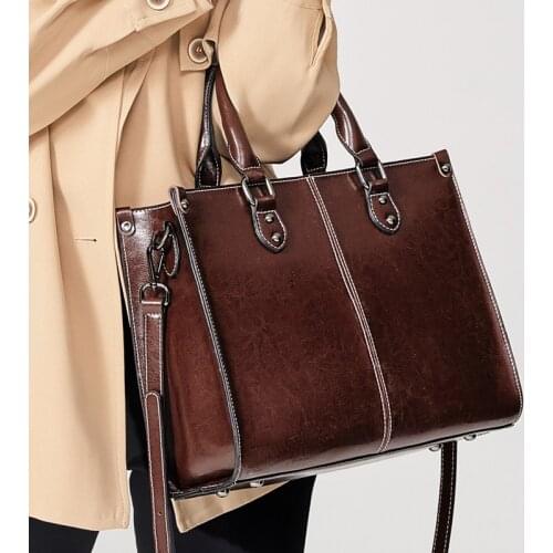 Womens Handbag Brand Luxury Designer Totes Cowhide Leather Female Shoulder Bag High Quality Roomy Crossbody Bag Classical Style