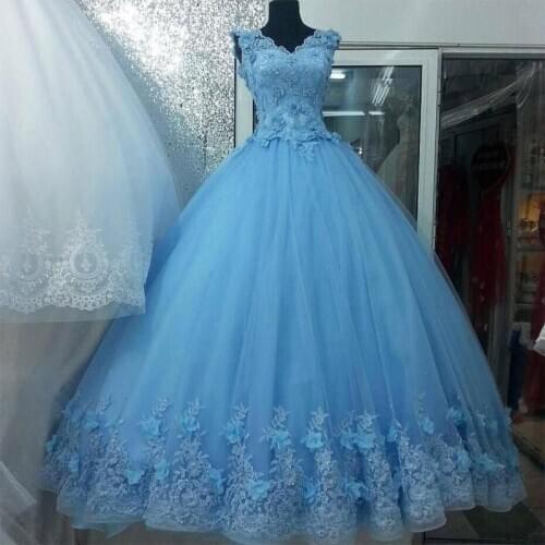 Setwell V-neck A-line Quinceanera Dresses Sleeveless Lace Appliques 3D Flowers Floor Length Prom Dress Party Gowns