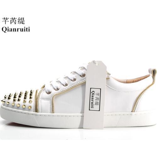 Qianruiti Men Vulcanized shoes Gold Rivet Low Top Fashion Sneakers Zip Trim Round Toe Lace-up Men Spike Runway Sport Shoes