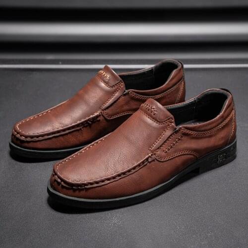 2021 Leather Men Casual Shoes Fashion Men Loafers Breathable Walking Shoes Lightweight Slip-on Driving Footwear Big Size 38-47