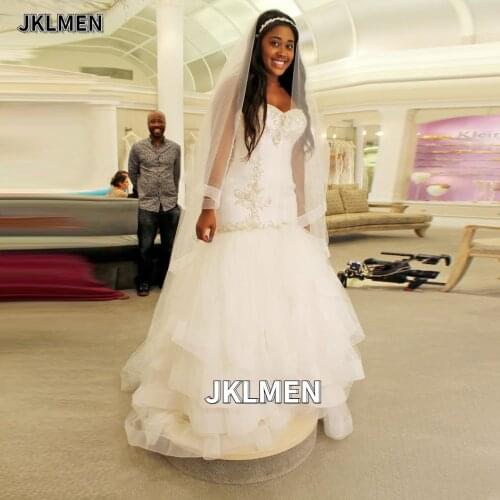 Gold Appliques Sweetheart Lace-up Mermaid Wedding Dress Ruffle Organza Bridal Gown with Veil