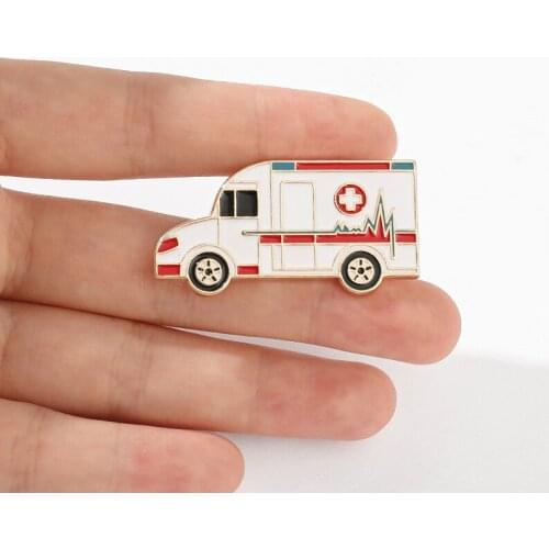 Creative Red Ambulance Car Brooch Badge Lapel Pin Medical Jewelry for Doctor Nurse Medical Brooches Student Party Gifts