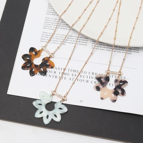 Fashion Acetic Acid Acrylic Resin Flower Pendant Crystal Bar Charms Necklace Geometric Accessories Body Jewelry