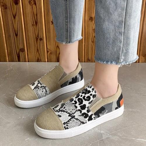Canvas shoes woman 2021 fashion flats shoes women sneakers round toe mesh breathable casual shoes plus size basket femme