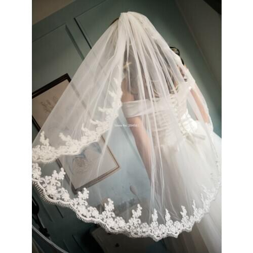 One-Layer White or Ivory Lace Wedding Veil Tulle Veil for Bride with Comb