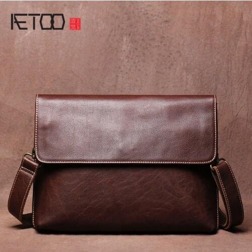 AETOO Mens retro shoulder bag, handmade leather messenger bag, casual simple clutch