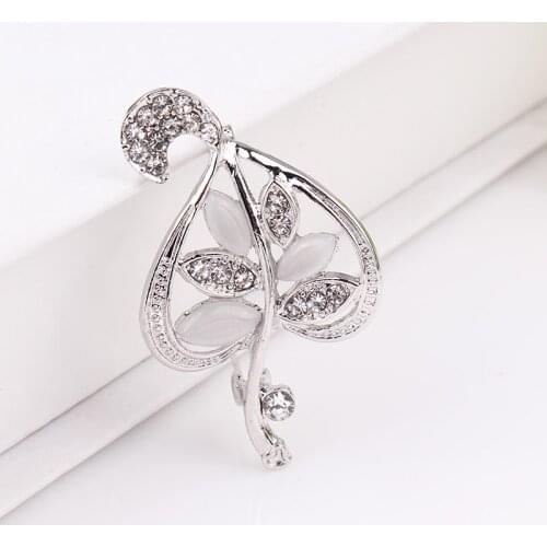 TODOX Opal stone Brooch Fashion Rhinestone Exquisite lovely Crystal beauty maple leaves pins concise style women man gifts lady