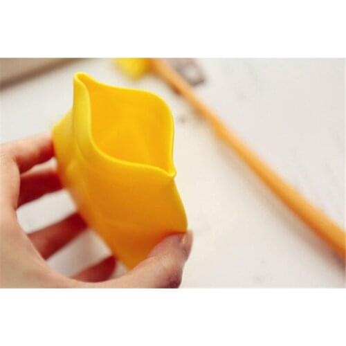 1PC Portable Travel Drinking Cup Silicone Maple Leaf Tooth Brushing Cup Gargle Wash Cup Camping Toothbrush Holder For Toothbrush