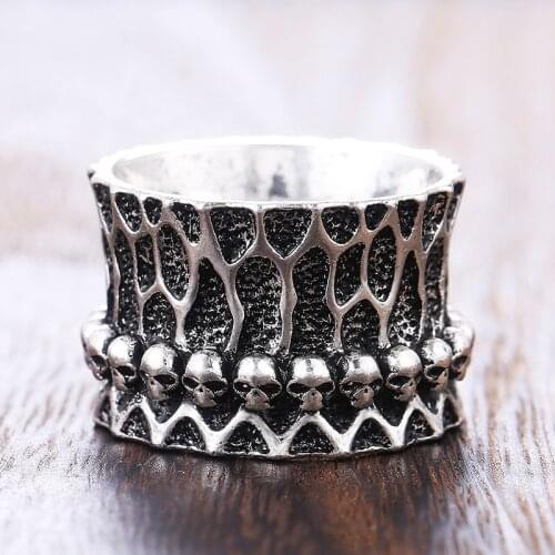 Huitan Metallic Wide Women Finger Ring Punk Skull Design Personality Girl Anniversary Gift Vintage Party Female Hip-hop New Ring