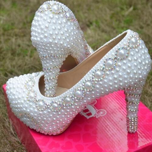 2018 Fashion Lady Party Prom Shoes Spring Autumn White Wedding Dress Shoes Gorgeous Imitation Pearl Rhinestone Bridal Shoes