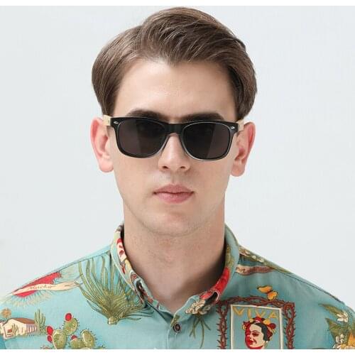 Ins Hot Sale 6 Color Retro Wood Sunglasses Men Women Bamboo Square Sport Lunette de Soleil Homme SunGlasses Summer Travel