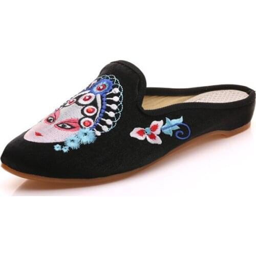 Old Beijing shoes national wind embroidered shoes high-end satin dress shoes indoor slippers sandals female
