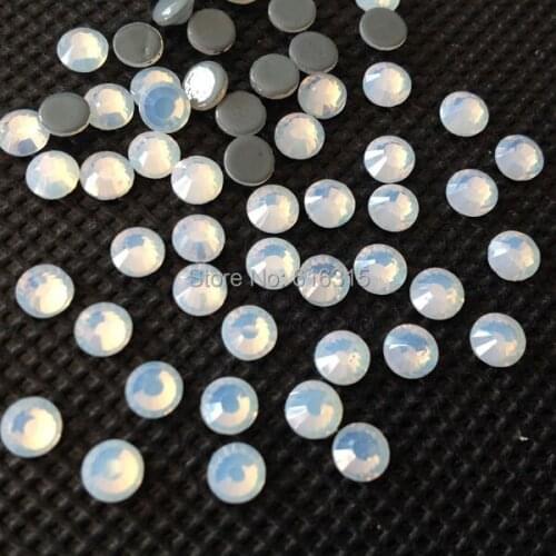 Free shipping !! SS 6 Hot fix rhinestone white opal for cheer leader skirt 1440 pcs each lot ss6
