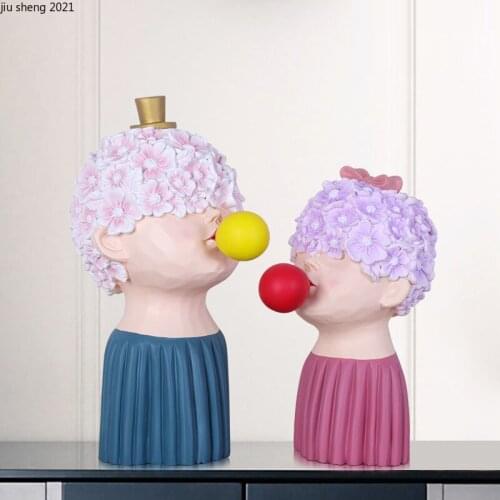 European-style Resin Bubble Gum Boy Small Sculpture Abstract Figure Figurine Living Room Countertop Boy Ornaments Home Deco Gift