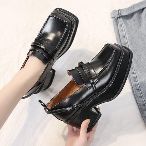 2021 Summer Square Open Toe British Style Platform Shoes Ladies Retro Big Toe Wild Love High-heeled Small Leather Shoes