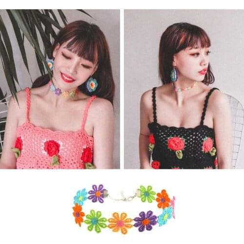 Make web celebrity holiday photos wearing a embroidery colorful flowers Daisy collar national wind necklace