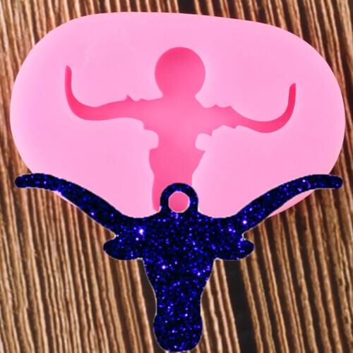 Shiny Bull Head Keychains Molds DIY Long Horn Cow Head Epoxy Mould Silicone Resin Crafting Molds Keychain Moulds
