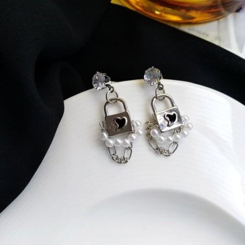 Personalized and trendy small lock pearl chain earrings for women