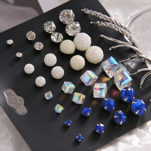 Fashion Pearl Crystal Acrylic Stud Earrings Set Female Flower Geometric Big Circle Alloy Earrings Wedding Trend Jewelry Gifts