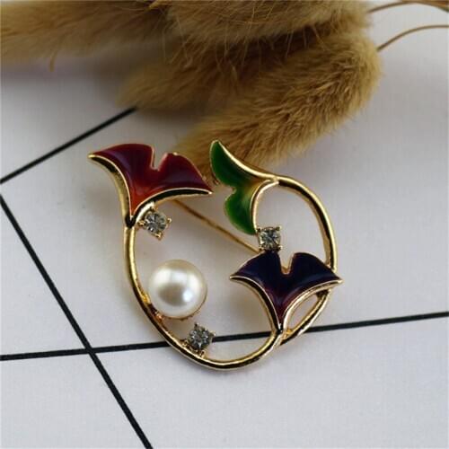 New European and American retro style fashion personality sweet Enamel inlay semi-precious stones delicate brooch