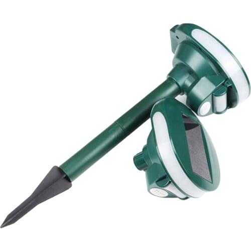 Ultrasonic Animal Repeller,Weatherproof Solar Powered Rodent Repeller With LED Light,Repel Squirrels,Raccoon,Rabbit