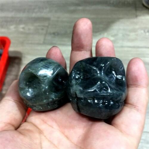 1pcs Lovely natural colorful salad feldspar crystal hand carving lovely skull home decoration color is beautiful