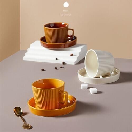 3 Color Free Shipping Corrugated Coffee Cup European Retro Ceramic Cup Light Luxury Elegant Three-dimensional Milk Cup
