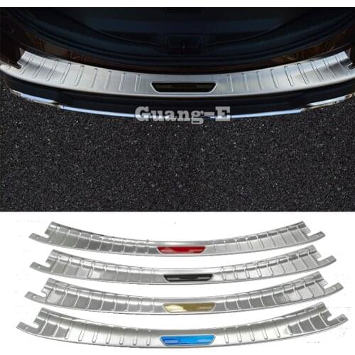 For Toyota RAV4 2016 2017 2018 Car Styling Rear Bumper Trunk Threshold Door Sill Outer Protector Cover Trim Stainless Steel 1pcs