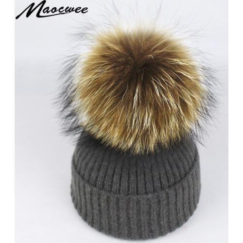 New Hat Female Classic Knitted Raccoon Fur Pom Poms Women Cap Headdress Head Warmer Womens Winter Hats Skullies Beanies