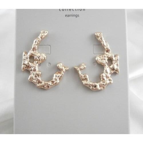 Irregular alloy texture atmospheric web celebrity style restoring ancient ways female stud earrings