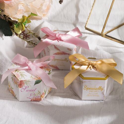 New Creative Hexagon Candy Boxes Wedding Favors and Gifts Box Paper Gift Bags for Wedding Decoration Baby Shower Party Supplies