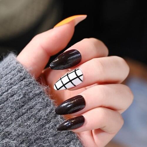 24pcs Little Daisies Nail Patch Glue Type Removable Long Paragraph Fashion Manicure Save Time False Nail Patch SK88