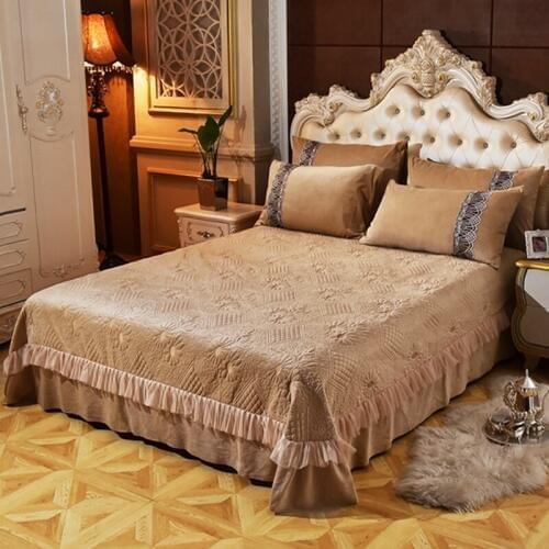 Thicker Warm Crystal velvet Quilted quilt Bedspread Fitted Sheet Pillowcases 2/3pcs Solid Princess Lace Bedding