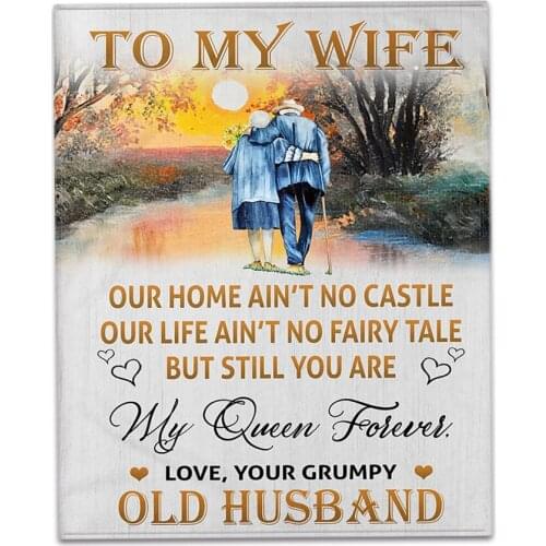 Xuancheng Fleece Blankets On The Sofa