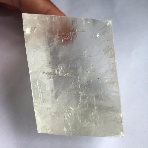 1pcs 180-200g Natural selenite gypsum, rough first crystal crystal SLATE, translucent.Transparent white rough stone