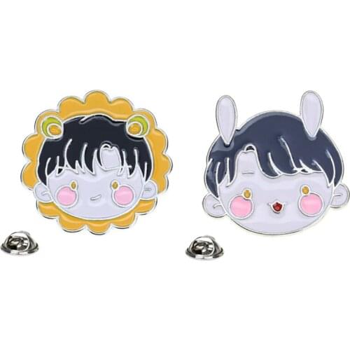 Cute little boy metal brooch can be used to decorate clothes, school bags, badges, gifts for friends