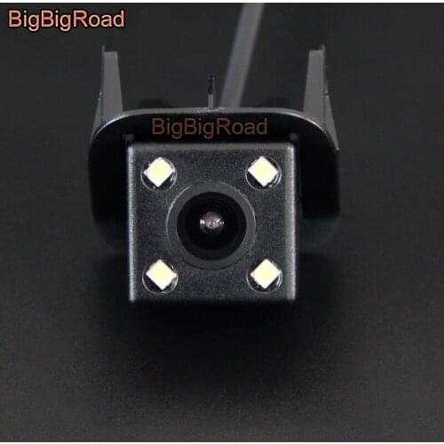 BigBigRoad Reverse Camera For Toyota Alphard MK2 Noah R70 Sequoia II Vellfire MK2 Esquire NAV1 Vehicle Rear view Camera HD CCD